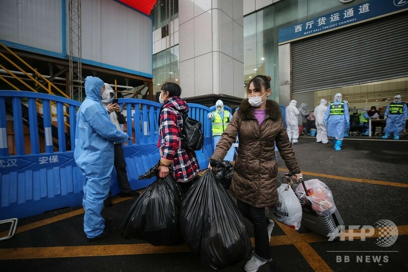 習主席、封鎖下の武漢を訪問 新型コロナ流行後初