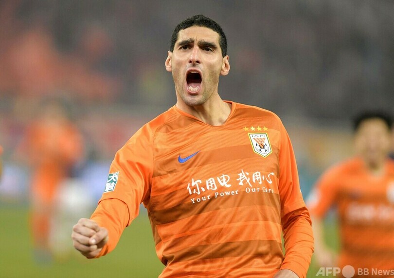 フェライニが現役引退を発表 ベルギー代表やマンUで活躍