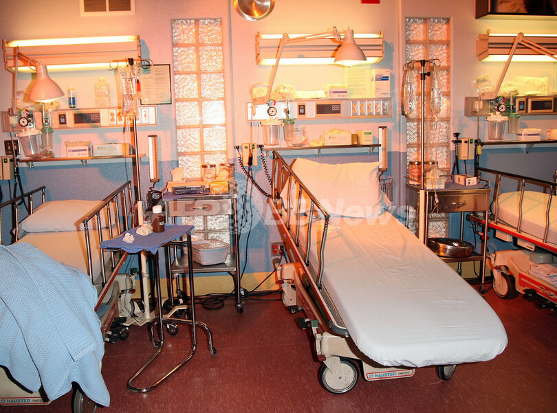 人気ドラマ『ER　緊急救命室』終了パーティー、出演者ら出席