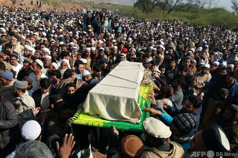 定員超えボート転覆、神学校生徒ら51人死亡 パキスタン