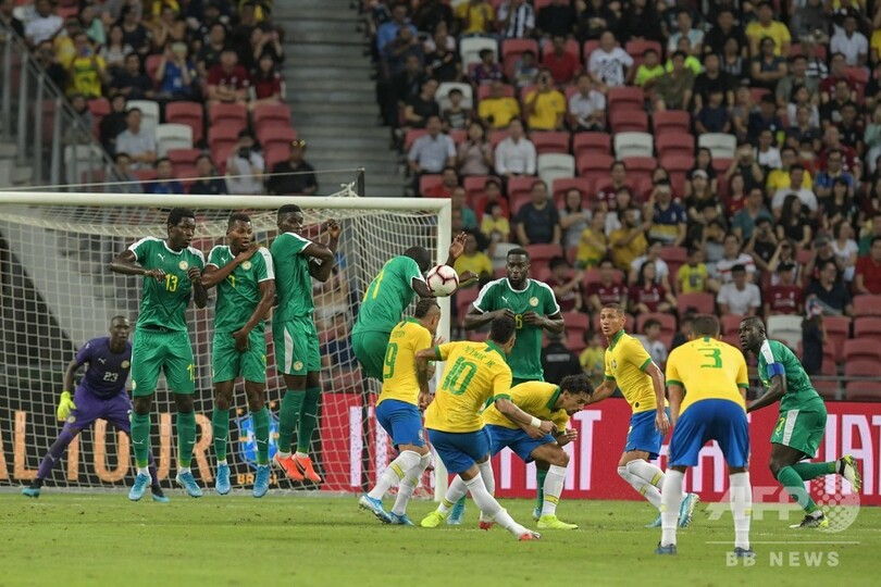 ネイマールが最年少で100試合出場達成、ブラジルはセネガルとドロー