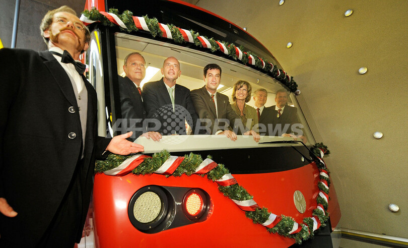 独ニュルンベルク、自動無人運転の地下鉄車両を導入