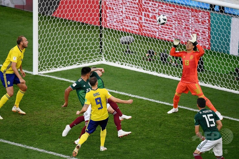 スウェーデン快勝でW杯16強、メキシコ敗れるも決勝T進出