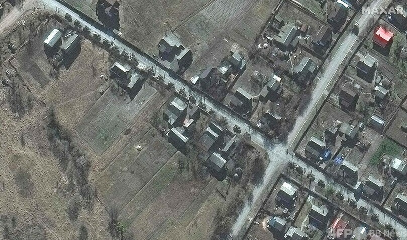 キエフ近郊にロシア軍の車列64キロ 衛星画像