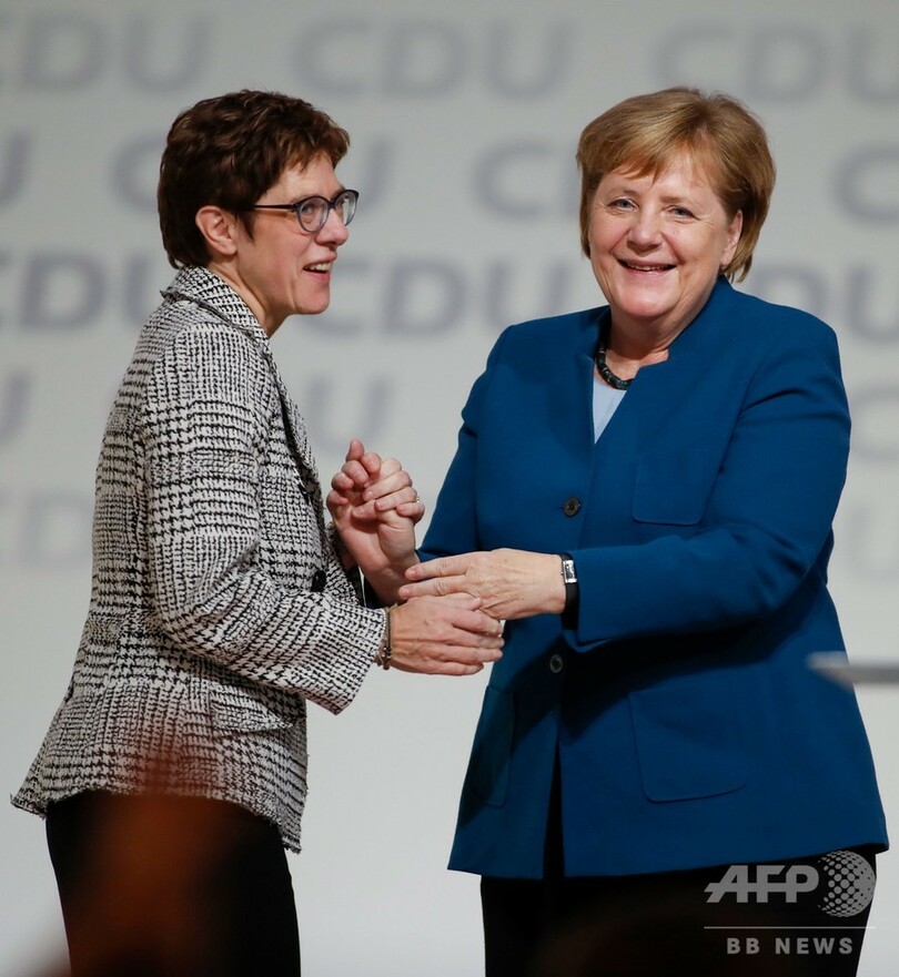 独与党、新党首にメルケル氏側近を選出