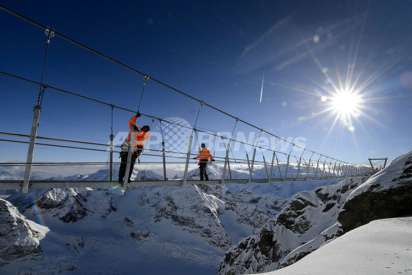 欧州一、標高3041メートルの吊り橋 スイス