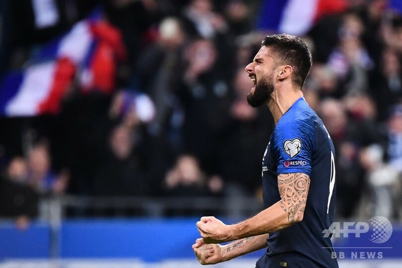 ジルーのpkで仏が辛勝 欧州選手権の出場も決定 写真8枚 国際ニュース Afpbb News