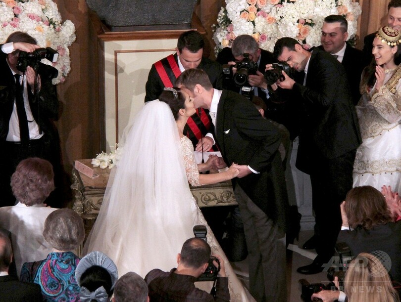 旧アルバニア王室のレカ王太子が結婚、お相手は人気女優