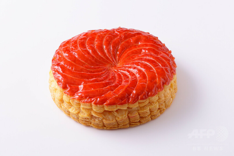 「ピエール・エルメ・パリ」新年を祝うスイーツ“ガレット・デ・ロワ” 