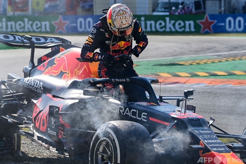リカルドがイタリアGP制覇 フェルスタッペンとハミルトンはクラッシュ