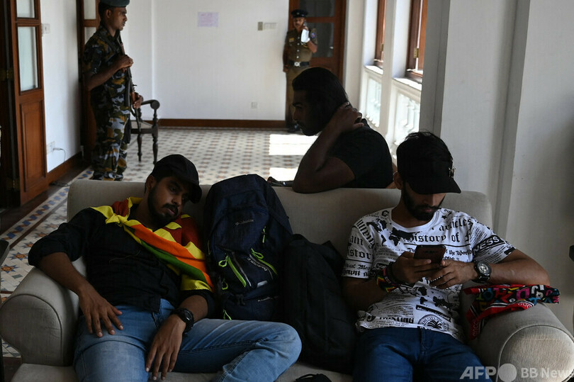 スリランカ大統領の辞表受理 議会議長