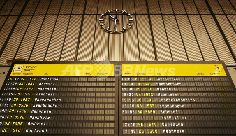 ベルリン住民投票、歴史的空港の存続に賛成票届かず