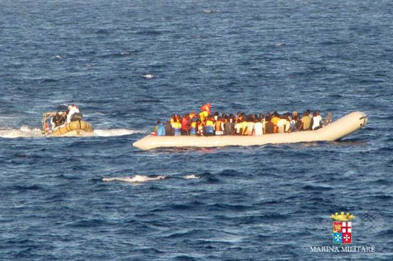 地中海で「近年最悪の海難事件」、難民500人水死の恐れ
