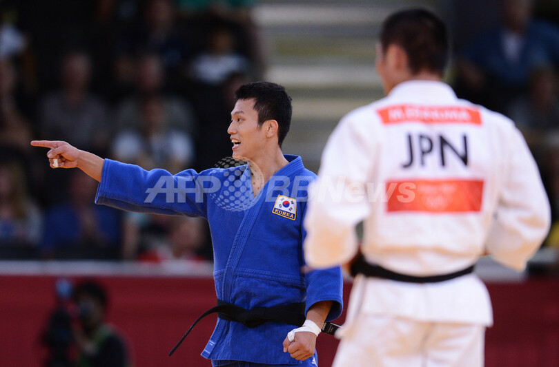 海老沼が再判定の末準決勝へ、柔道男子66キロ級