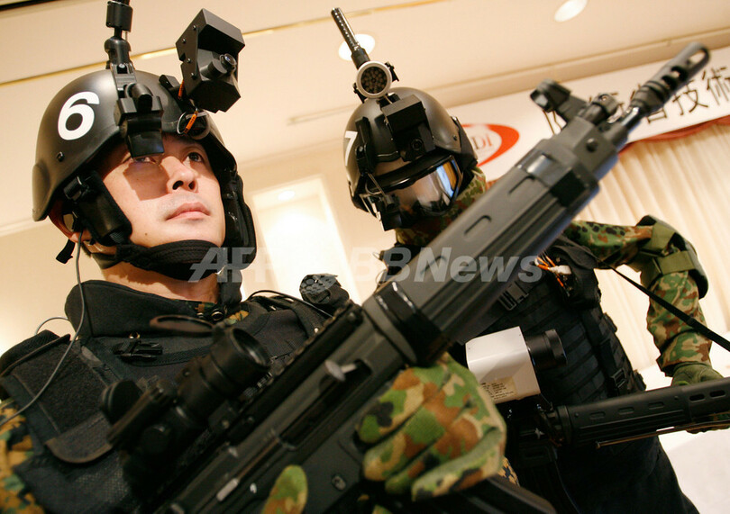 SFアニメ現実化? 防衛技術シンポに超ハイテク個人装備システム登場