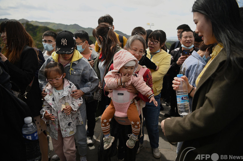 中国で5連休、延べ2億6500万人が移動 万里の長城には多くの旅行客