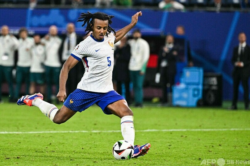 フランスがPK戦でポルトガル下す EURO4強入り