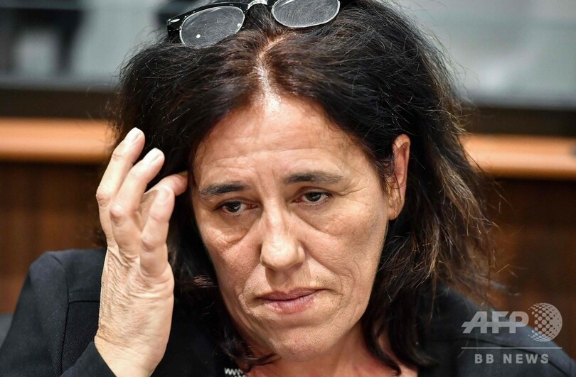 車のトランクで発見、実の娘を2年隠した「理想の母親」 公判開始 フランス