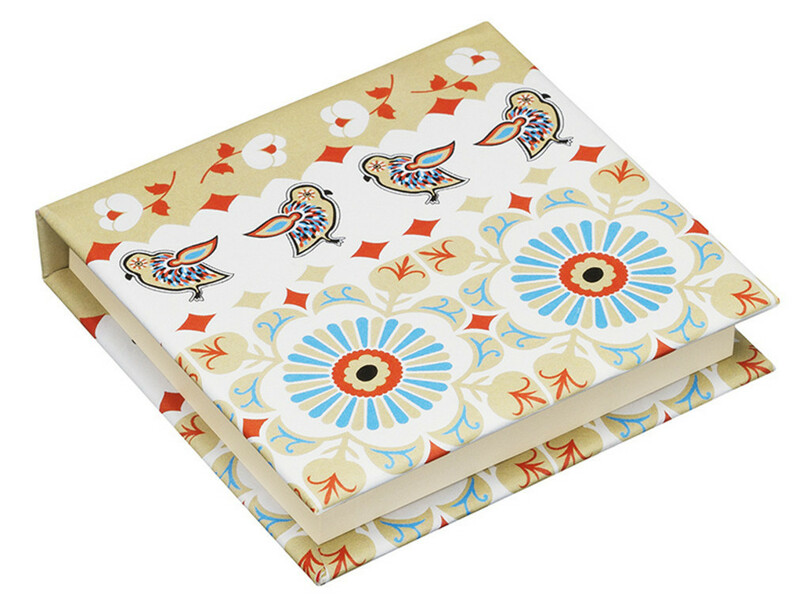 「ポール & ジョー ボーテ」猫モチーフの巨大列車、11月2日登場