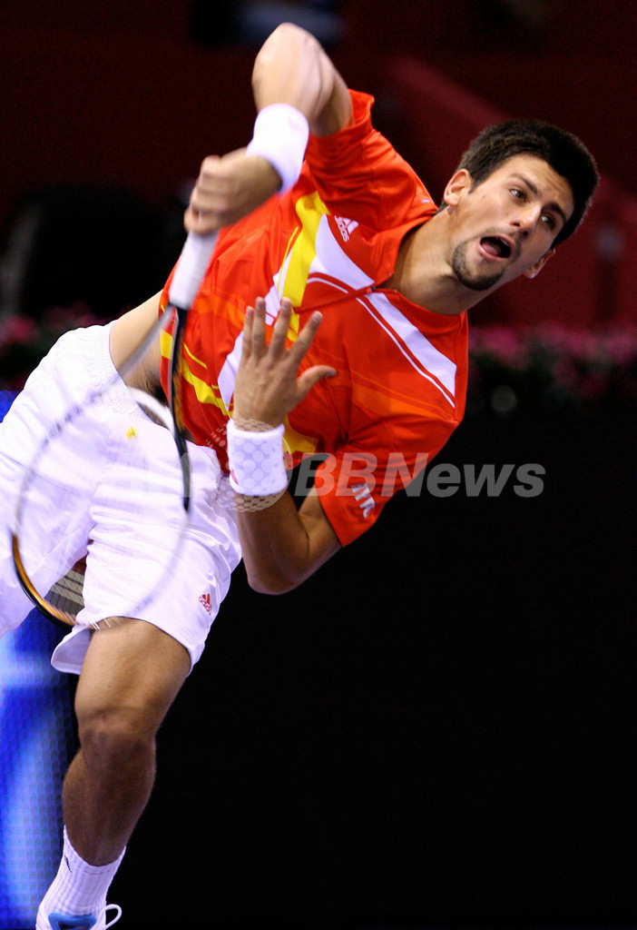 ナルバンディアン ジョコビッチを降し決勝進出