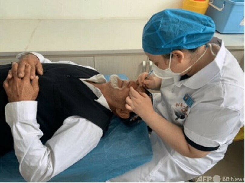 動く病院「健康エクスプレス」が新疆の患者に光明をもたらす