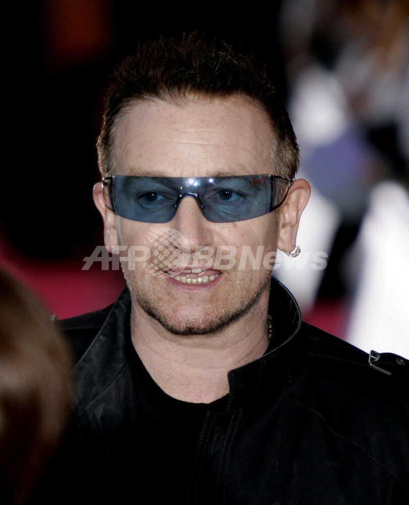 MTVの授賞式開催、安室奈美恵らが登場