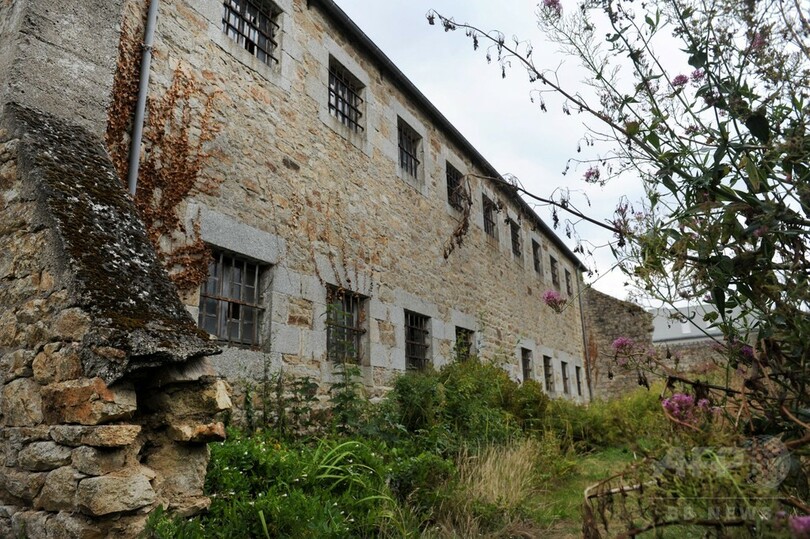 売りに出される旧刑務所、 フランス