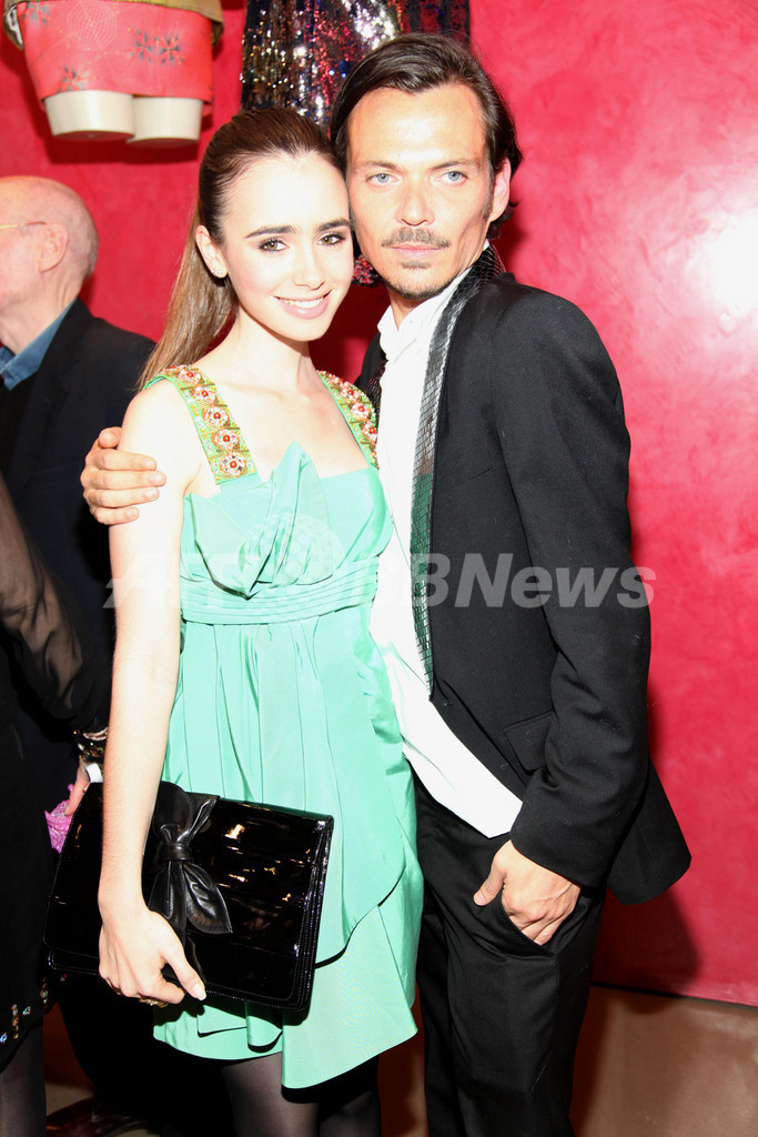 マシュー・ウィリアムソンが新ブティックをオープン、リンジーもミーシャも祝福