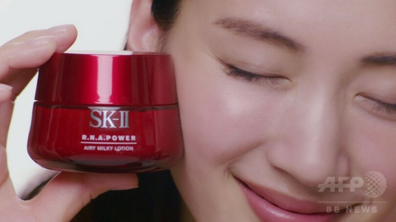 エアリーな使用感！「SK-II」新美容乳液＆アプリケーターに注目