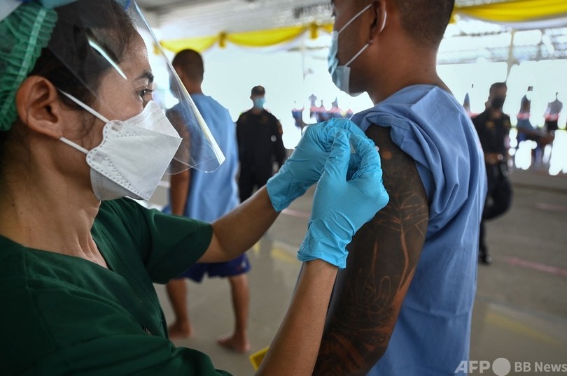 タイ、受刑者のワクチン接種急ぐ 過密状態の刑務所で感染拡大