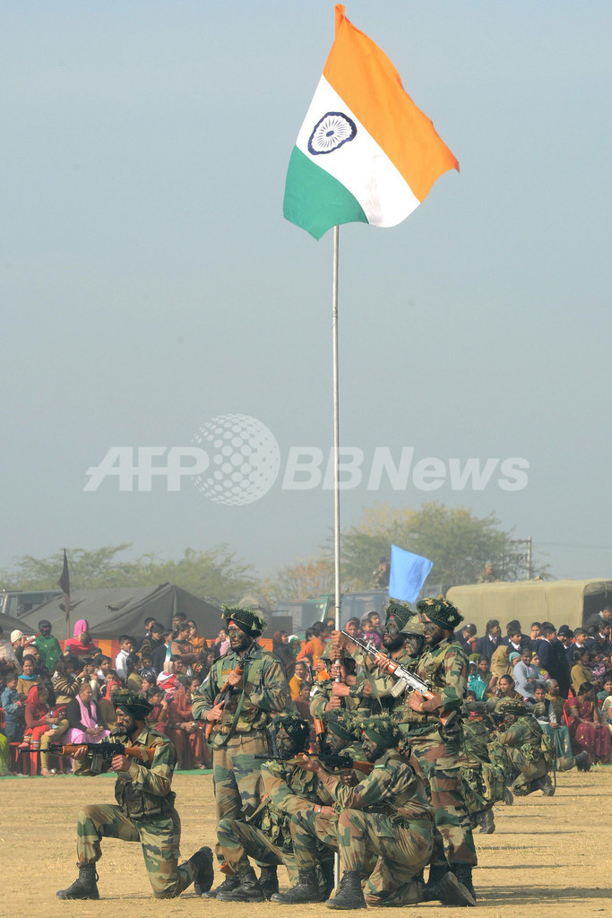 超人的！インド陸軍渾身のパフォーマンス