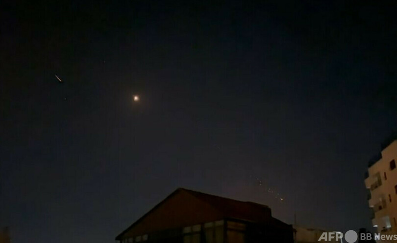 イラン、イスラエルに報復攻撃 無人機・弾道ミサイル発射