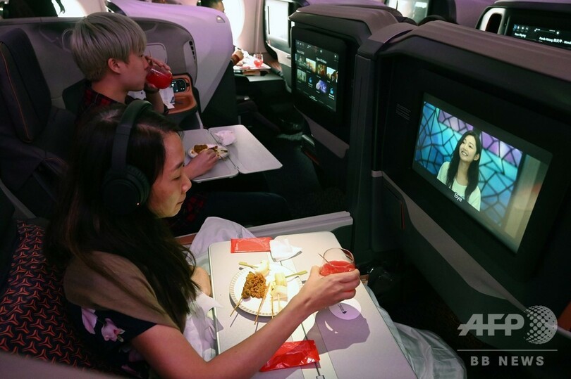 気分だけでも「空の旅」、旅客機をレストランに シンガポール航空