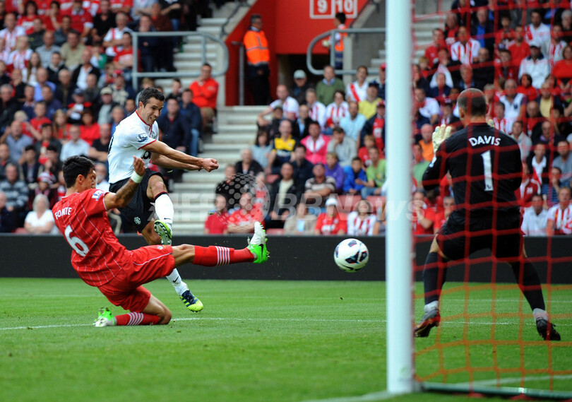 ファン・ペルシーの活躍でマンチェスター・ユナイテッドが劇的勝利