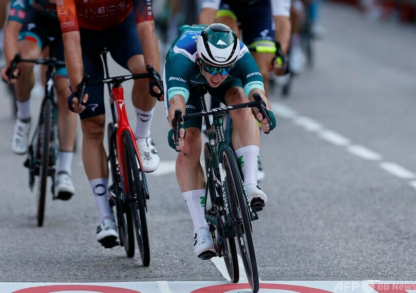 クスがブエルタ制覇、ユンボ・ビスマはグランツール3冠