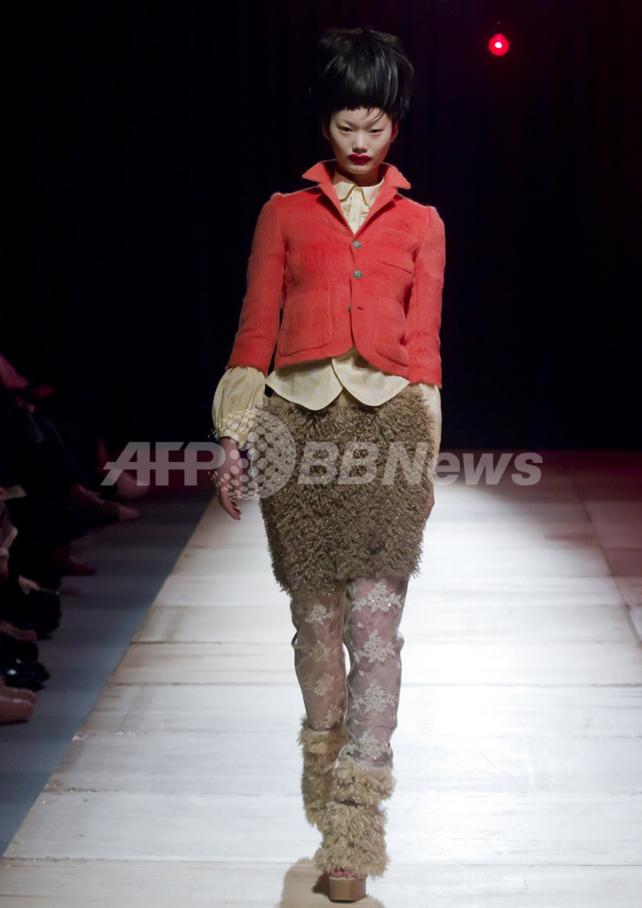 ＜11/12年秋冬東京コレクション＞ノゾミ イシグロ オートクチュール