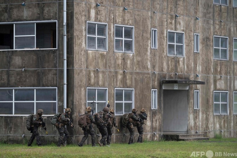 日仏米共同訓練、報道陣に公開