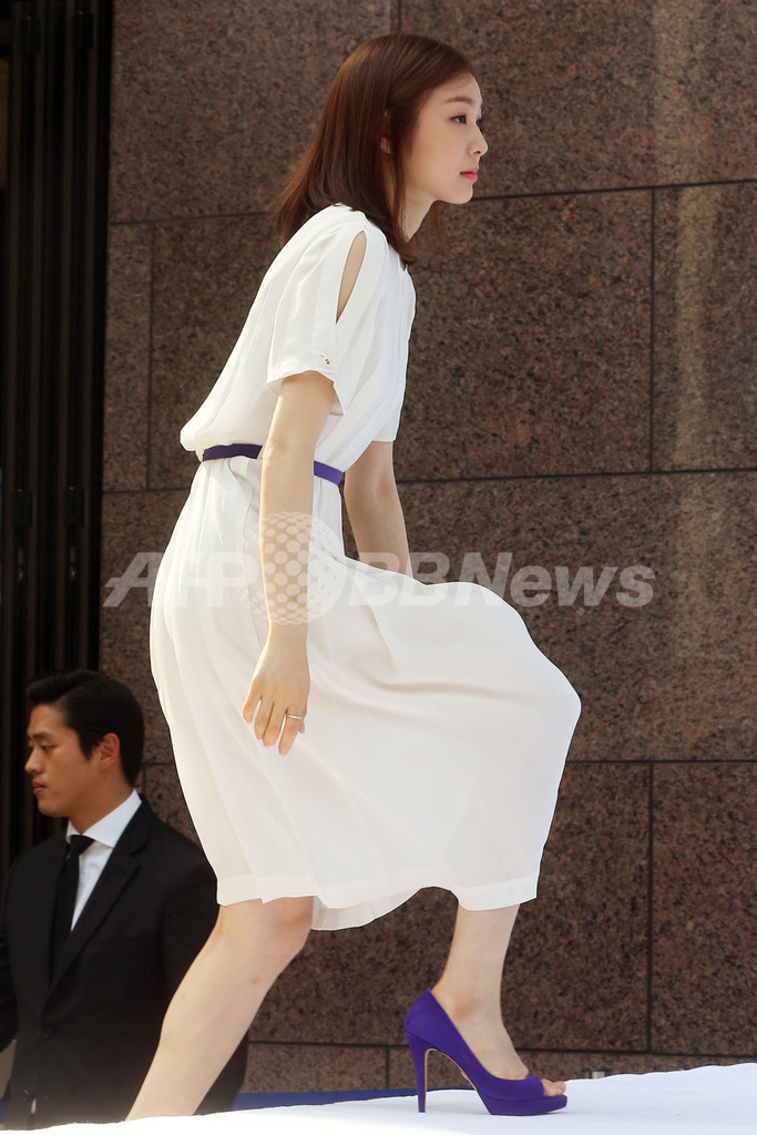 キム・ヨナ、イベントでサイン会開催