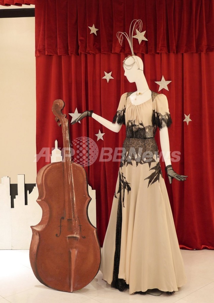 ＜13/14年秋冬東京コレクション＞ケイタマルヤマ