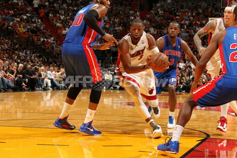 ヒートがピストンズ破り25連勝、レブロンが29得点