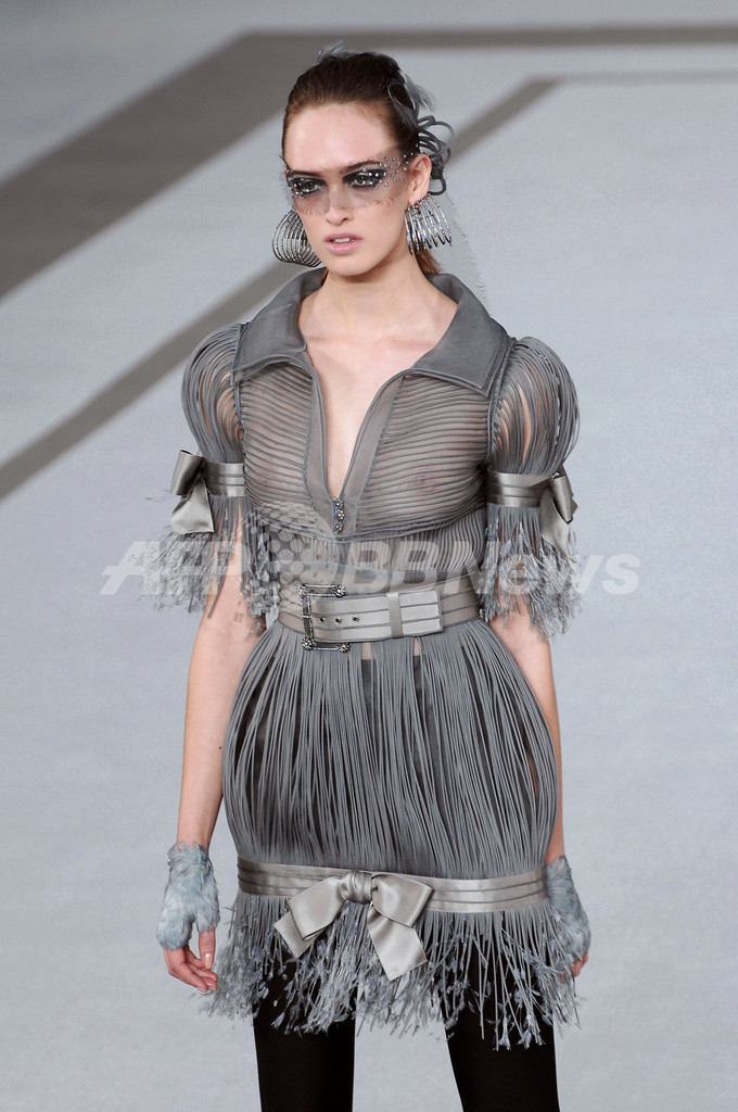 ＜07年春夏パリ・オートクチュールコレクション＞シャネル、新作を発表 - フランス