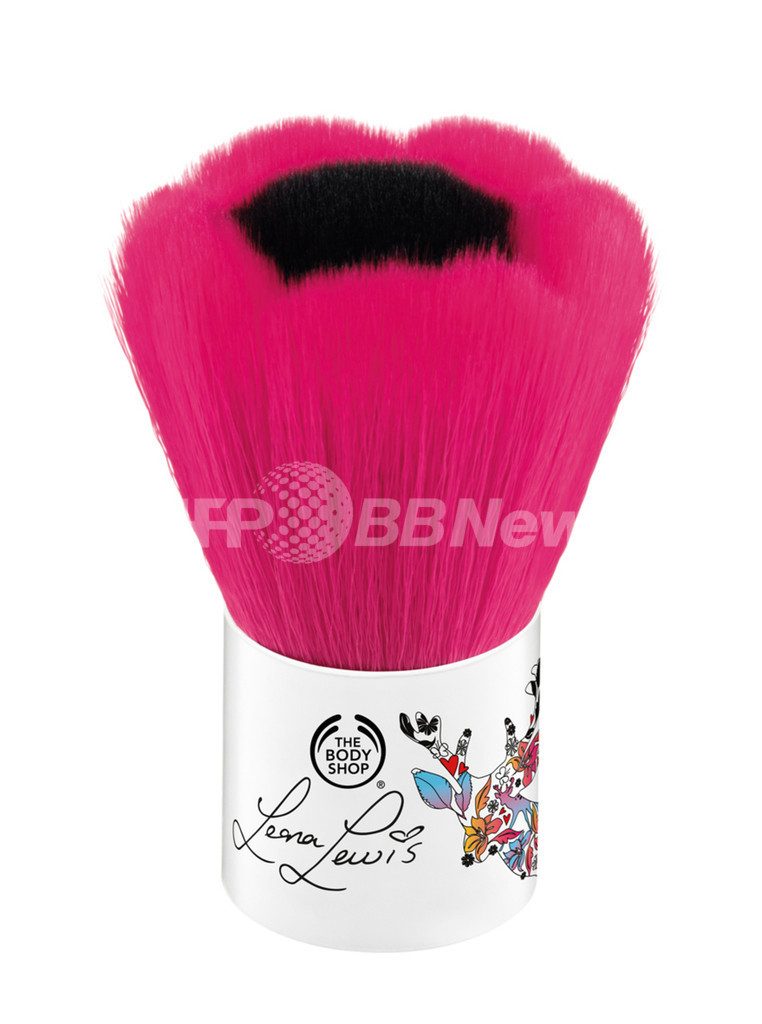 「ザ・ボディショップ」×レオナ・ルイス、限定コレクション発売