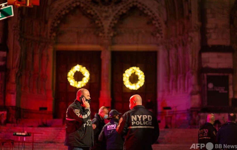教会のクリスマスコンサートで男が発砲 警察に撃たれ死亡 NY