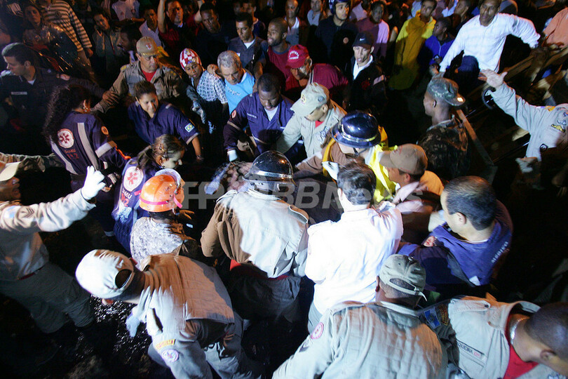 ブラジル集中豪雨の死者145人に、多くはスラムの住人