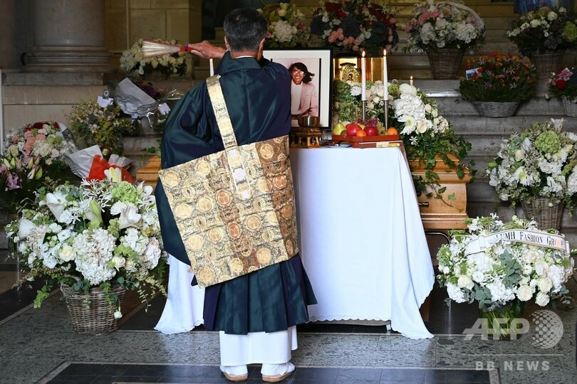 死去の高田賢三氏、パリで追悼式