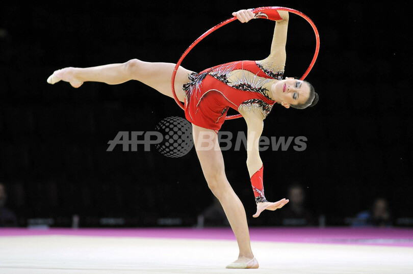 カナエワが個人種目別で2冠、世界新体操選手権