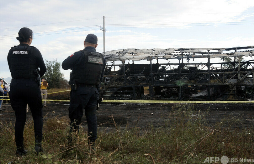 2階建てバスとトラックが正面衝突、19人死亡 メキシコ