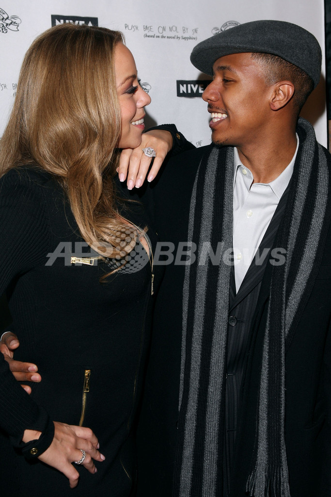 左手薬指に指輪がキラリ、サンダンス映画祭にM・キャリー登場