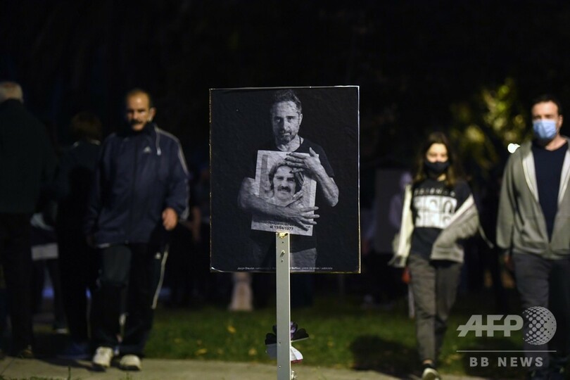 【今日の1枚】不明者を心に 展示で「沈黙の行進」