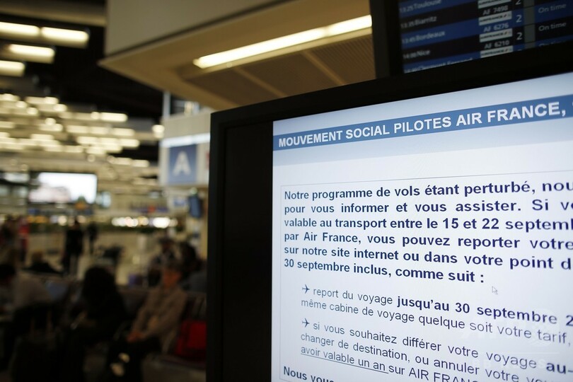 エールフランスのストは「視界不良」、組合側が最新の提案を拒否
